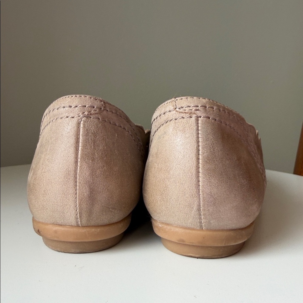 Cobb Hill Leather Suede ballet flats laser-cut detailing Tan Cushioned 8 WIDE - Picture 7 of 15